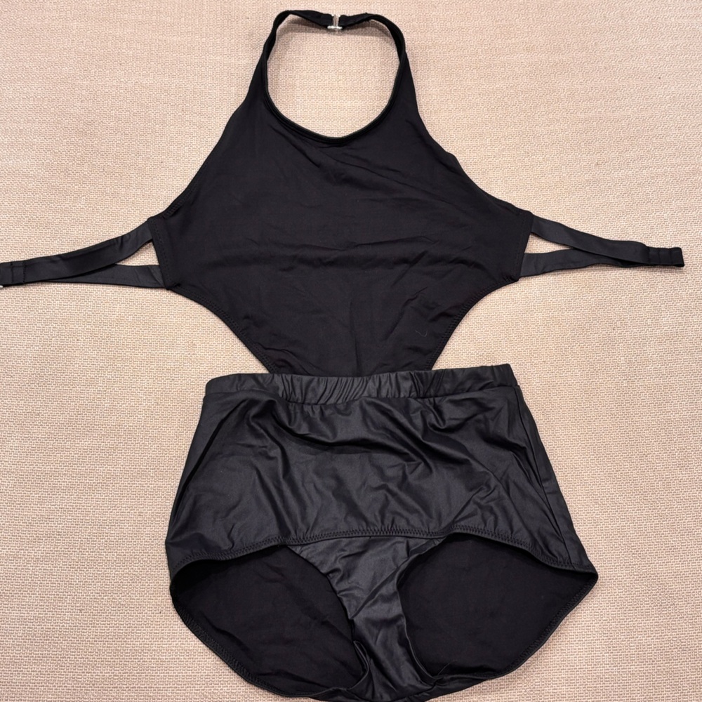 KORESWIM bathing suit , used once